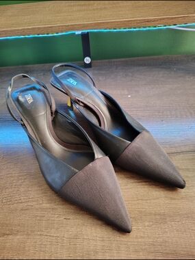 Zara Black Pointed Slingback Heels
